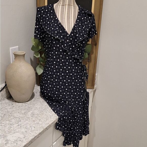 ChapsāprintāV-necklineāwrapādressāsizeāLarge - Picture 11 of 14